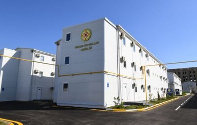 İlham Əliyev və Mehriban Əliyeva Bakıda modul tipli hospitalın açılışında — FOTO