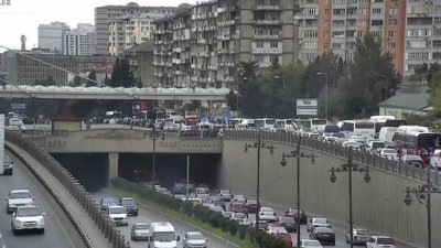 Bakı yollarında tıxac var — Avtobuslar gecikir - SİYAHI + FOTO