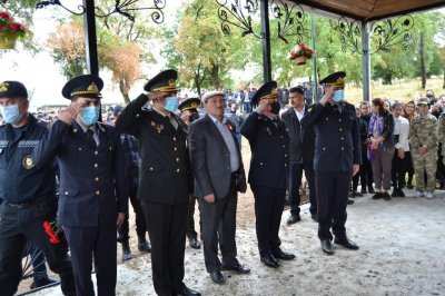 İsmayıllıda Kəlbəcərdən olan şəhidin məzarı ziyarət edilib İsmayıllıda Kəlbəcərdən olan şəhidin məzarı ziyarət edilib