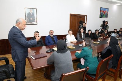 AHİK sədri, Milli Məclisin deputatı Səttar Möhbalıyev şəhid ailələri ilə görüşüb