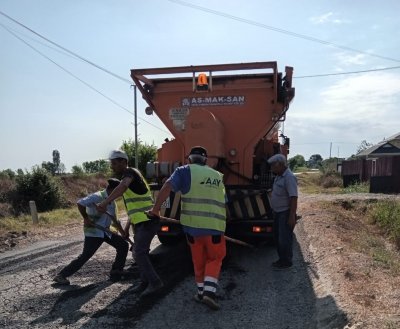 Mahmud Bağırov: Ölkədə yol infrastrukturunun yenidən qurulması və təkmilləşdirilməsi ilə bağlı beynəlxalq maliyyə qurumlarının əsaslı vəsait qoyuluşları ilə yanaşı, dövlət büdcəsi hesabına da layihələr icra olunur