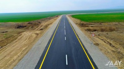 Eldəniz Səlimov: Azərbaycanda yol infrastrukturu yüksək sürətlə inkişaf edir