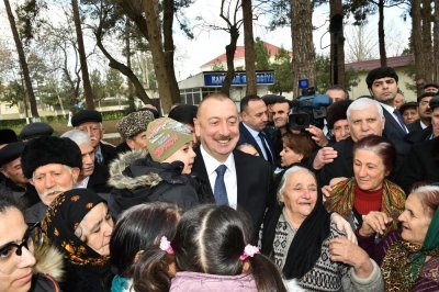 Adil Əliyev: Xalq-iqtidar birliyinin təzahürü