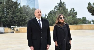 İlham Əliyev və Mehriban Əliyeva Şəhidlər xiyabanını ziyarət edib
