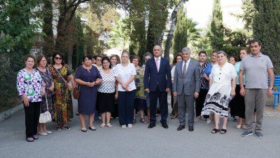 Seçicilər Kamaləddin Qafarovu izdihamla qarşıladılar - FOTOLAR