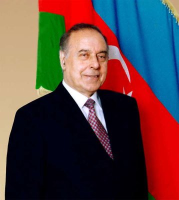 Fərhad Həsənov: “Müstəqil və bütöv Azərbaycan Heydər Əliyev irsinin təntənəsidir”