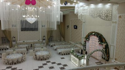 Zövqlə tikilmiş məkanda xoşbəxt xatirələr yaranır – İsmayıllıda fəaliyyət göstərən “Gülüstan” şadlıq sarayı və onun dəyərli sahibi Rəşad müəllim
