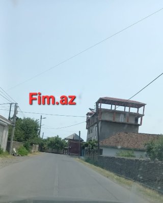Lənkəranda 4 mərtəbəli mansardlı binanın tikintisinə hansı məmur icazə verib? -