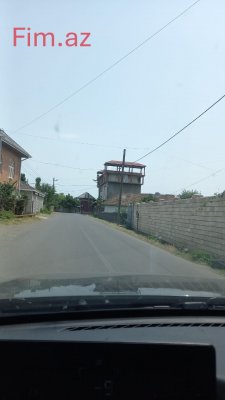 Lənkəranda 4 mərtəbəli mansardlı binanın tikintisinə hansı məmur icazə verib?