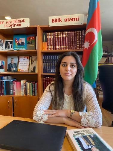 1993-cü ilin iyununda xalqın tələbi ilə Ulu Öndər Heydər Əliyev Bakıya dəvə ...