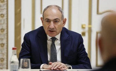 Paşinyanın təşəkkürü, müxalifətin cığallığı, Ermənistan parlamentində gərginlik