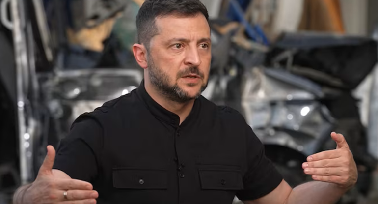 Zelenskinin Türkiyəyə səfəri başlayıb