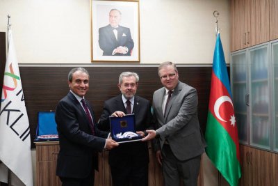 Prof. Dr. Kamran Musayev: Ürək-Damar Cərrahiyyəsinin və İnsan Həyatının Simvolu