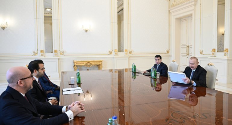 İlham Əliyev mükafatla bağlı nümayəndə heyətini qəbul edib - FOTOLAR