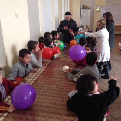 Gənc fəal, YAP üzvü Fərid Şərifovun adından valideyn himayəsindən məhrum olmuş uşaqlara, uşaq evinlərinə yardım edilib