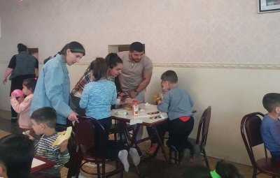 Gənc fəal, YAP üzvü Fərid Şərifovun adından valideyn himayəsindən məhrum olmuş uşaqlara, uşaq evinlərinə yardım edilib