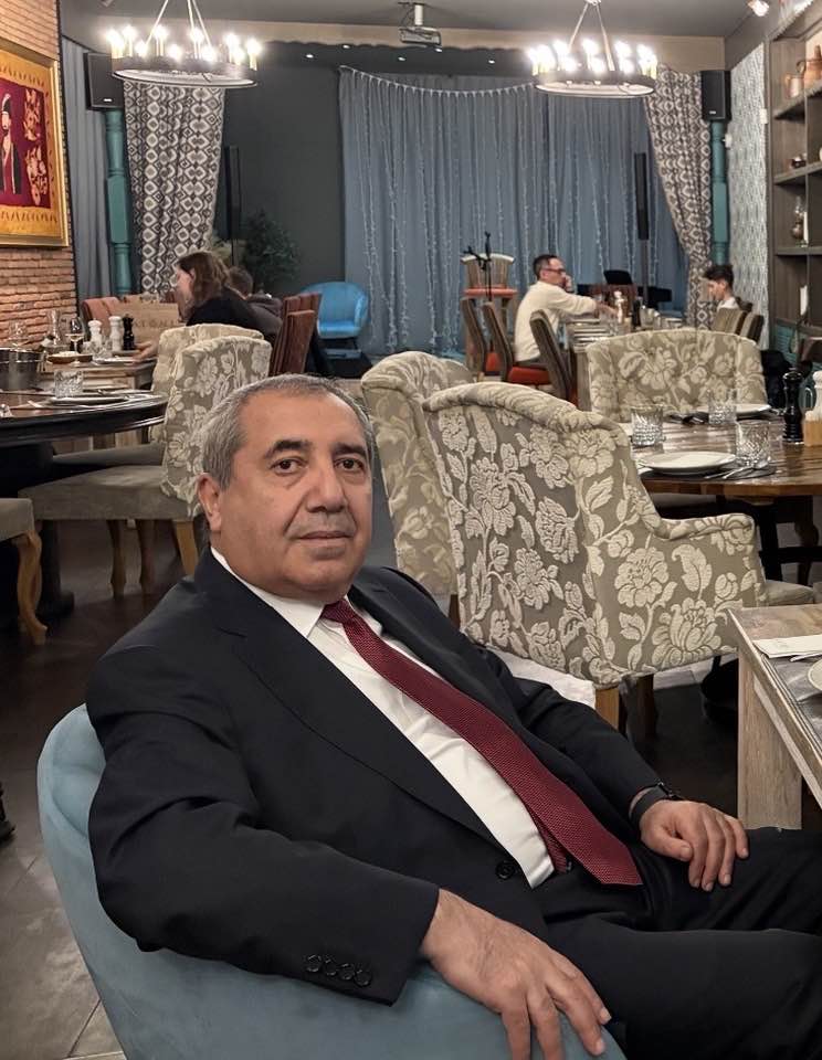 Qaraxan Əkbəroğlu