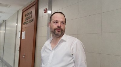 “Atatürkə dair qalmaqal böyüyür – jurnalist barəsində yeni həbs qərarı, polis axtarışa başladı”