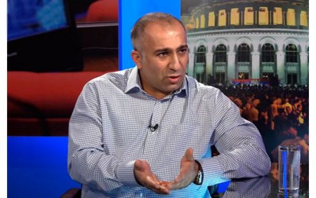 Erməni politoloq Ermənistan ərazisində İran PUA-larının olduğunu etiraf etd ...